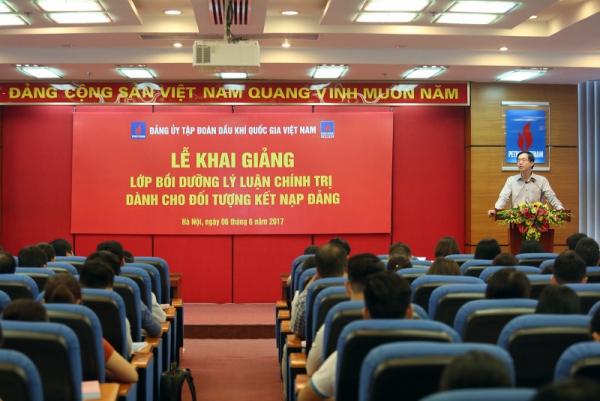 Đảng ủy Tập đoàn Dầu khí Quốc gia Việt Nam: Bồi dưỡng đối tượng kết nạp Đảng khu vực phía Bắc 2017